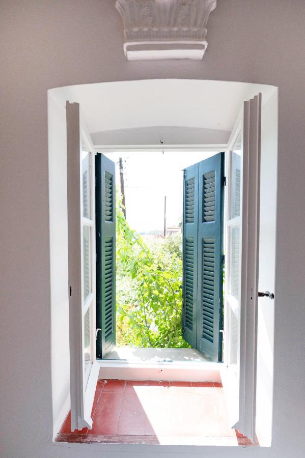 Traditional House Under The Clock Tower With Sweet View Poros Town Dış mekan fotoğraf