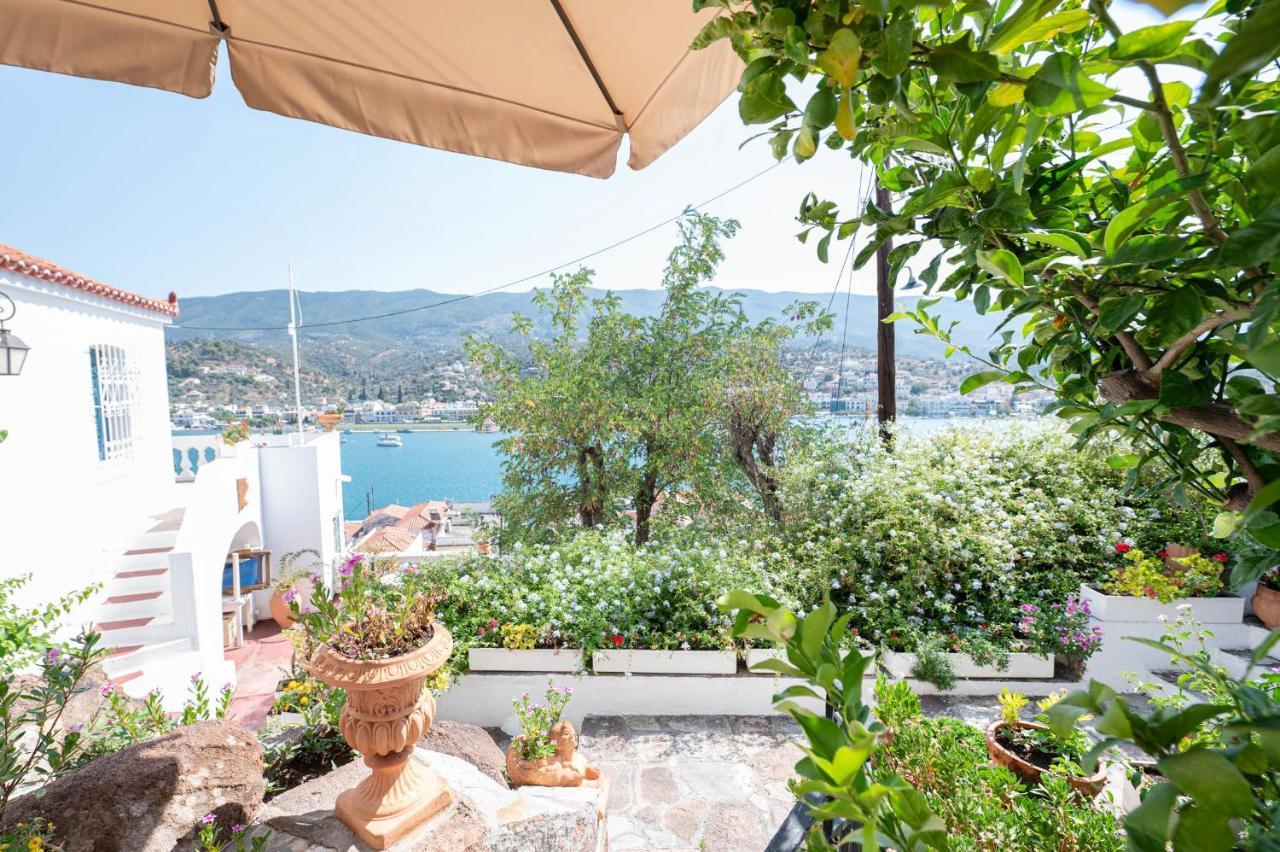 Traditional House Under The Clock Tower With Sweet View Poros Town Dış mekan fotoğraf