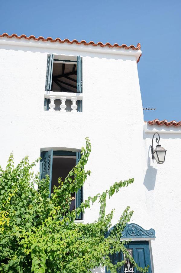 Traditional House Under The Clock Tower With Sweet View Poros Town Dış mekan fotoğraf
