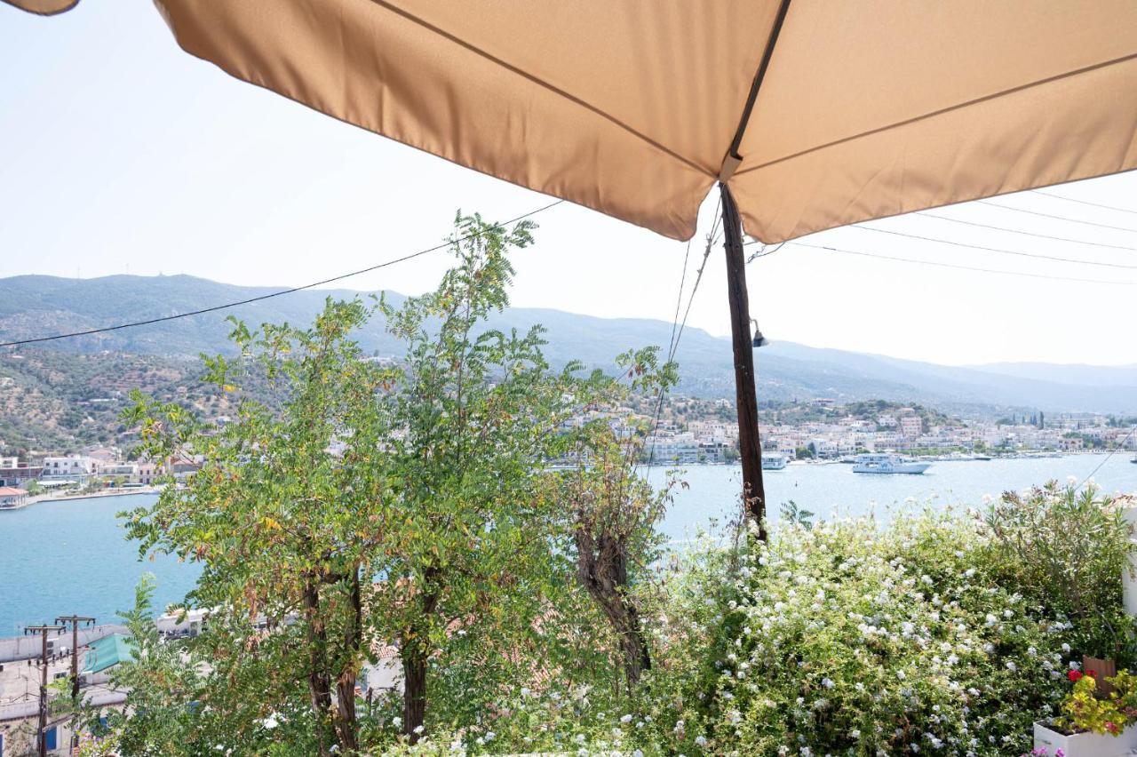 Traditional House Under The Clock Tower With Sweet View Poros Town Dış mekan fotoğraf